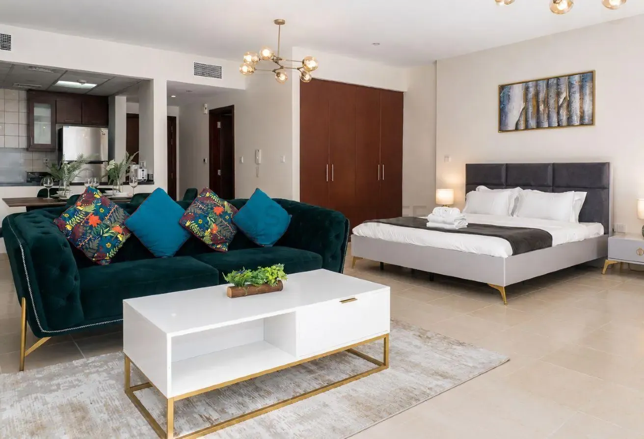 12 CHEQUES | 5 minutes to JBR Beach | Near Tram