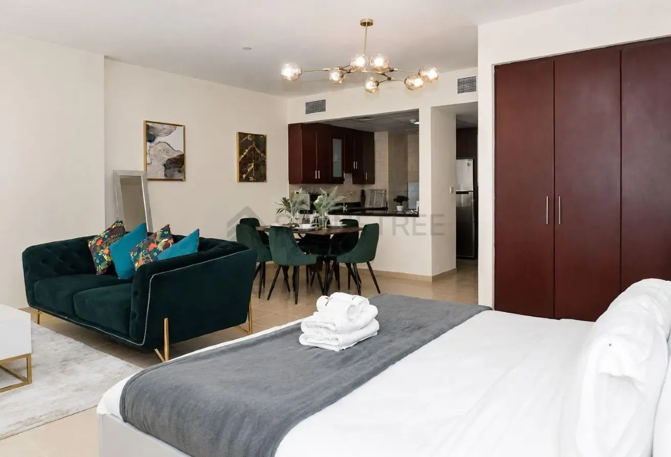 12 CHEQUES | 5 minutes to JBR Beach | Near Tram