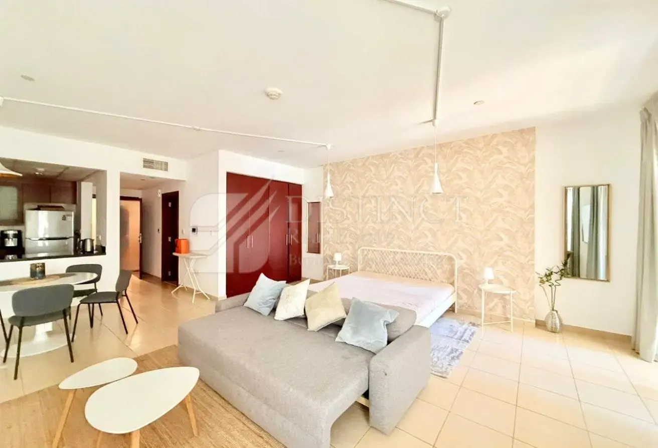 Fully Furnished, Beach Access, Ready to Move