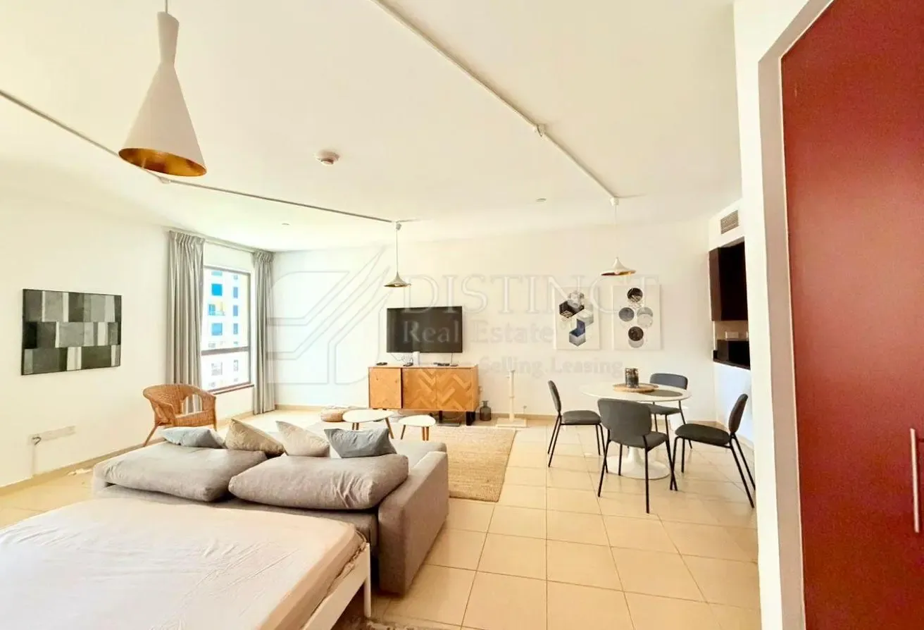 Fully Furnished, Beach Access, Ready to Move