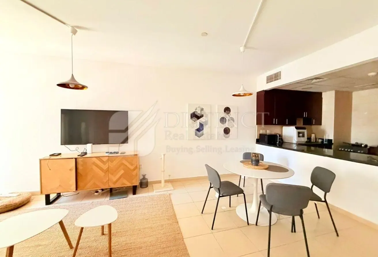 Fully Furnished, Beach Access, Ready to Move