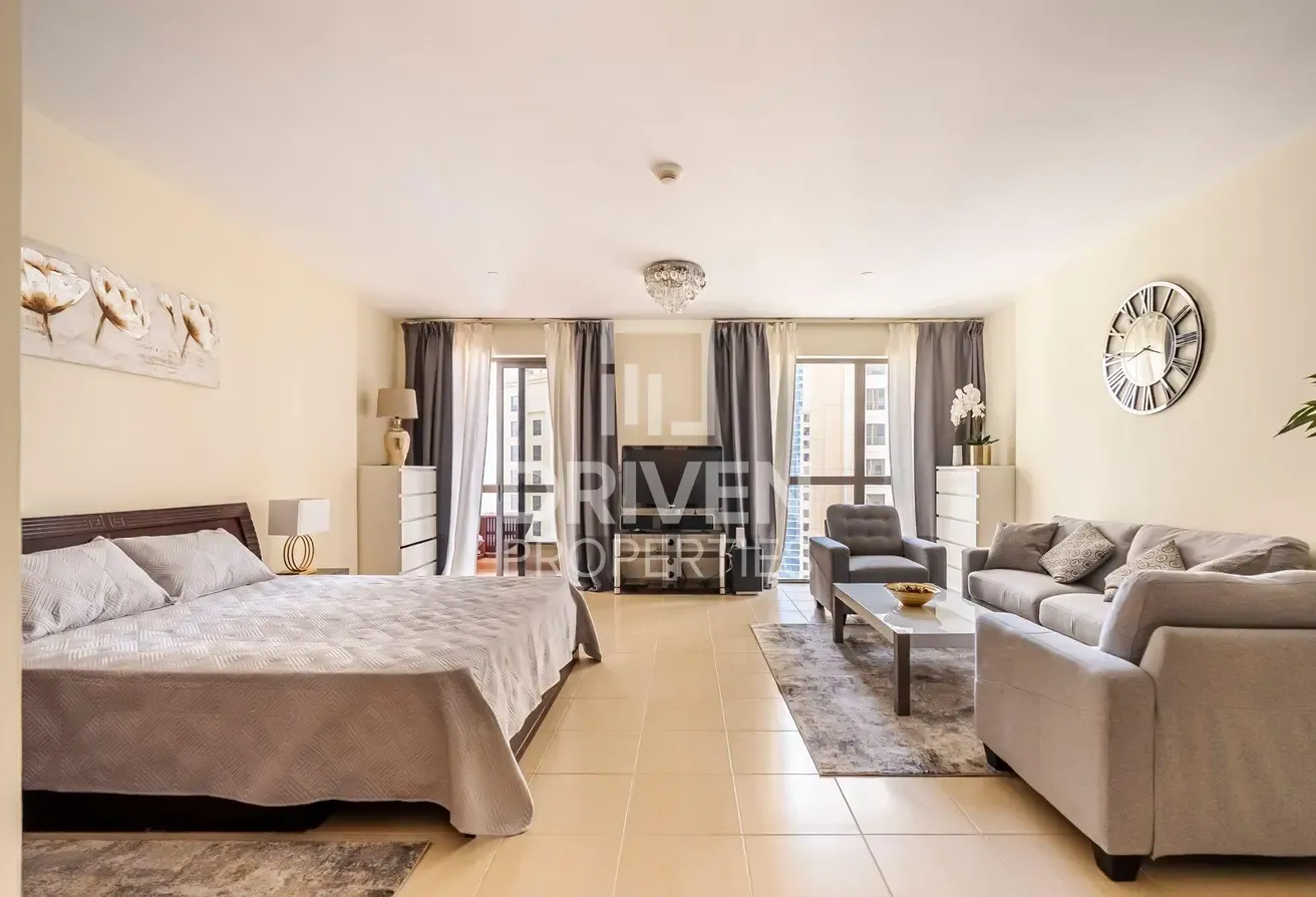 Exclusive | Fully Furnished | Community View