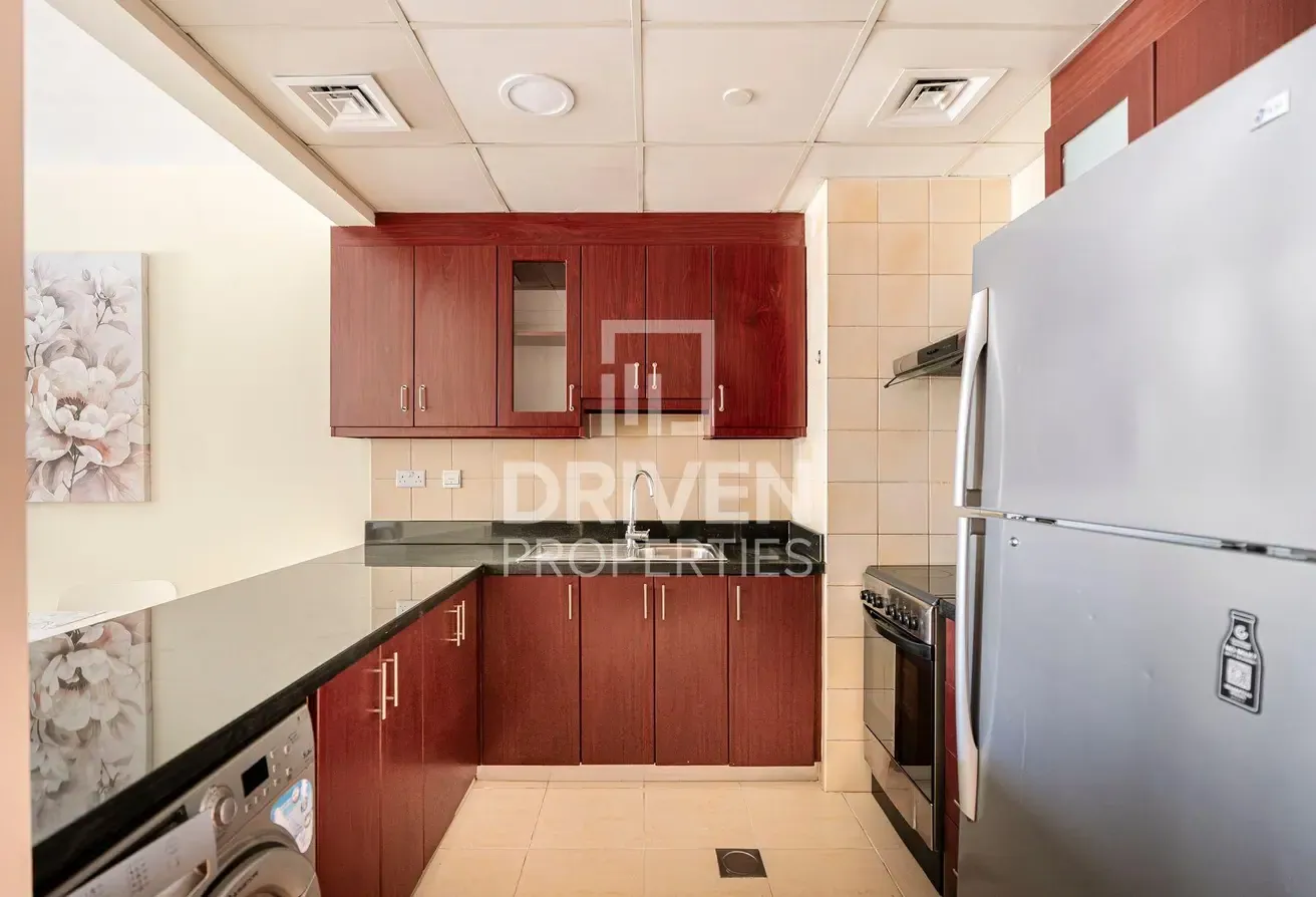 Exclusive | Fully Furnished | Community View