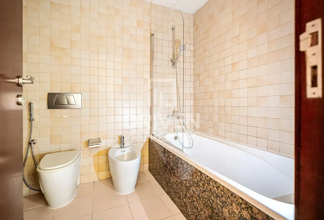 Exclusive | Fully Furnished | Community View