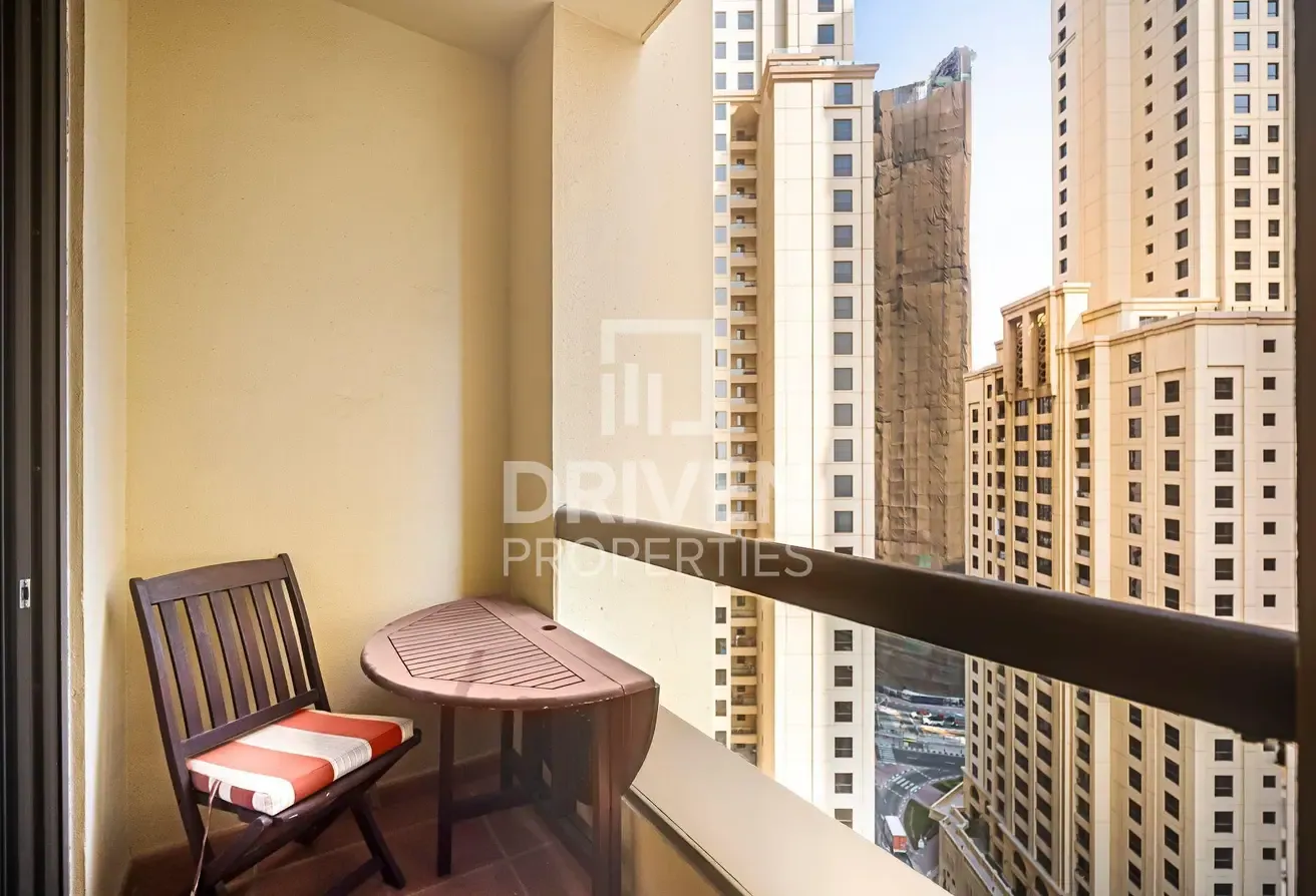Exclusive | Fully Furnished | Community View