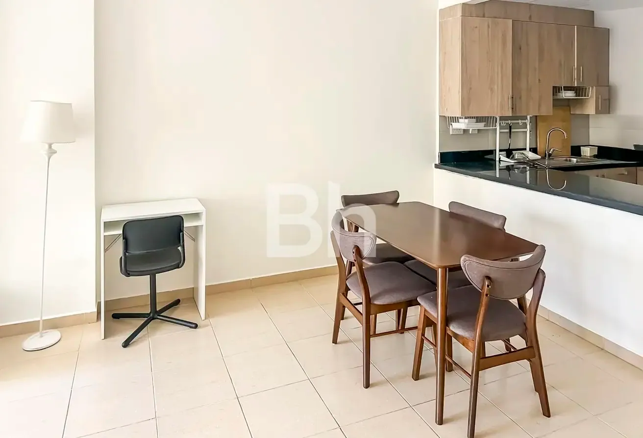 Upgraded Kitchen | Furnished | Ready to move in