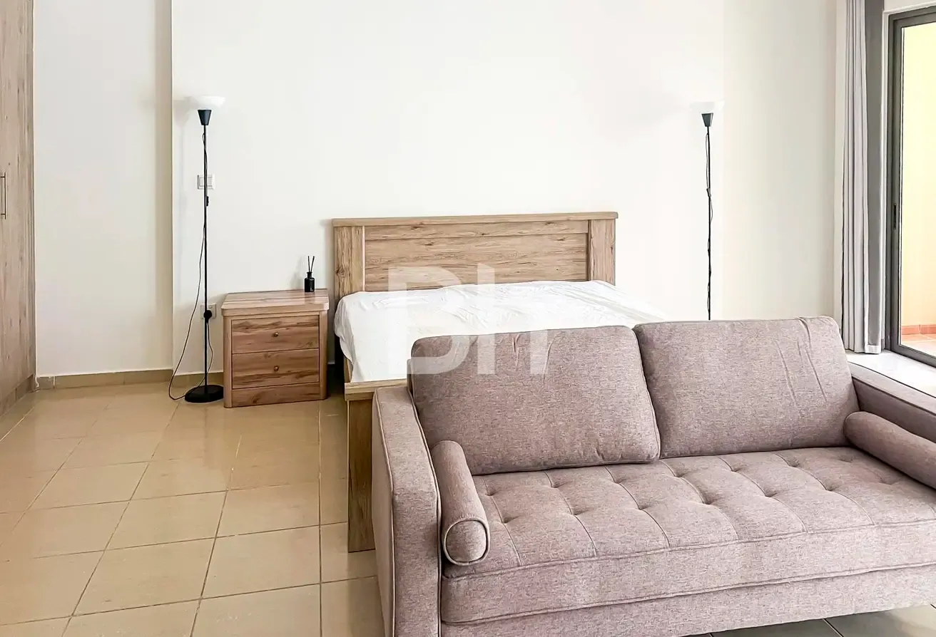 Upgraded Kitchen | Furnished | Ready to move in