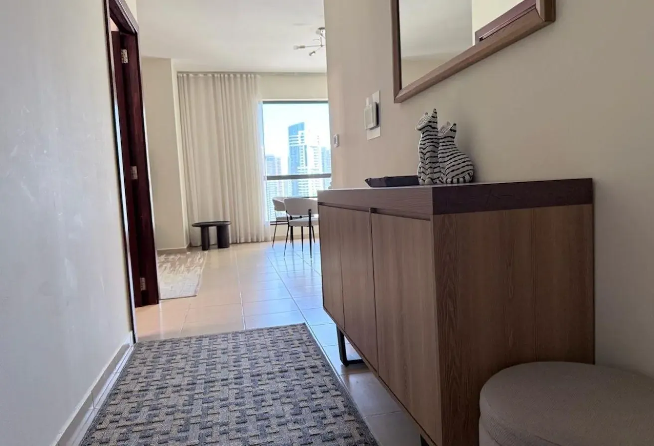 Fully Furnished, Renovated Apartment, Marina View