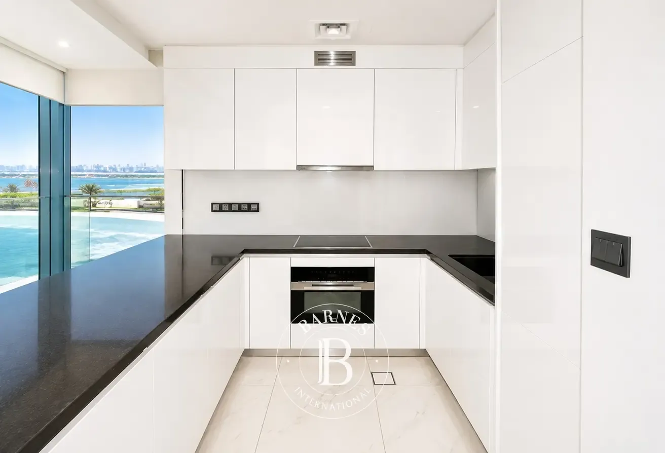 Lagoon View | Unfurnished | Best Offer