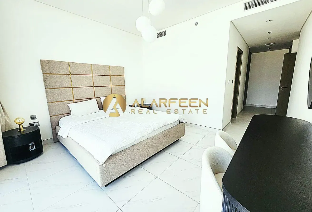 Spacious 2BR Apartment | Residences 30 | Downtown