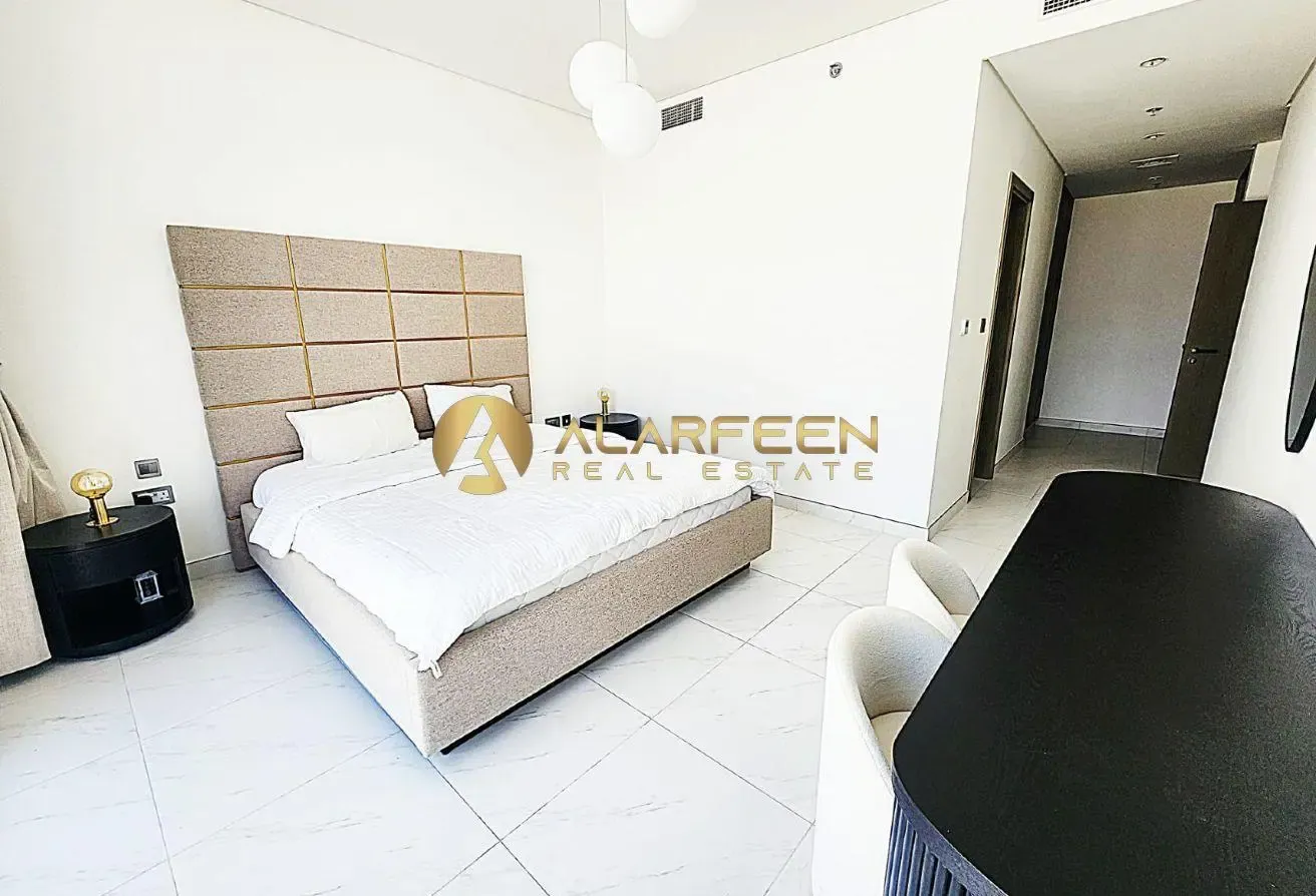 Furnished 2BR Apartment | Lagoon & Skyline View |