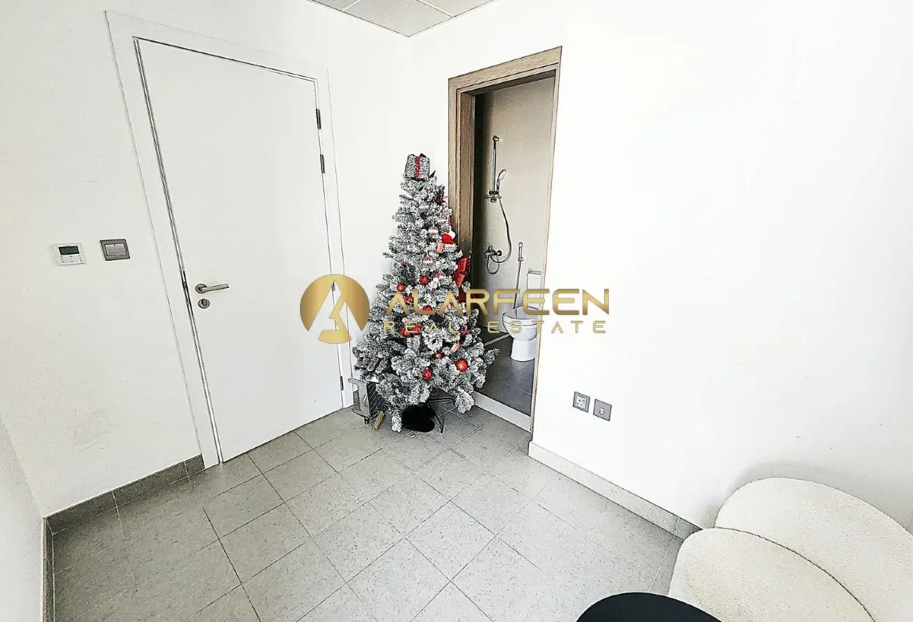 Furnished 2BR Apartment | Lagoon & Skyline View |