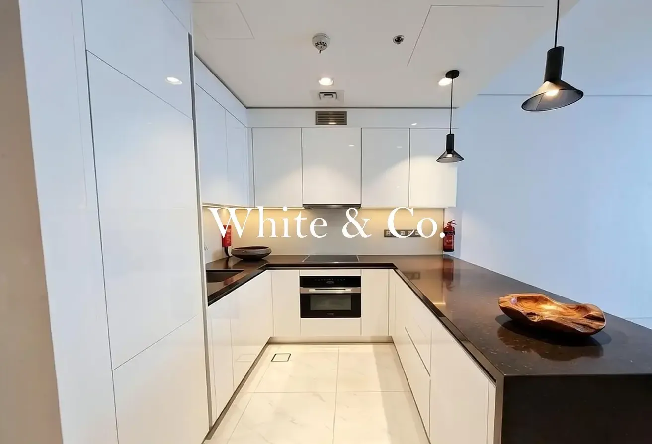 Highest Floor | Skyline View | Furnished