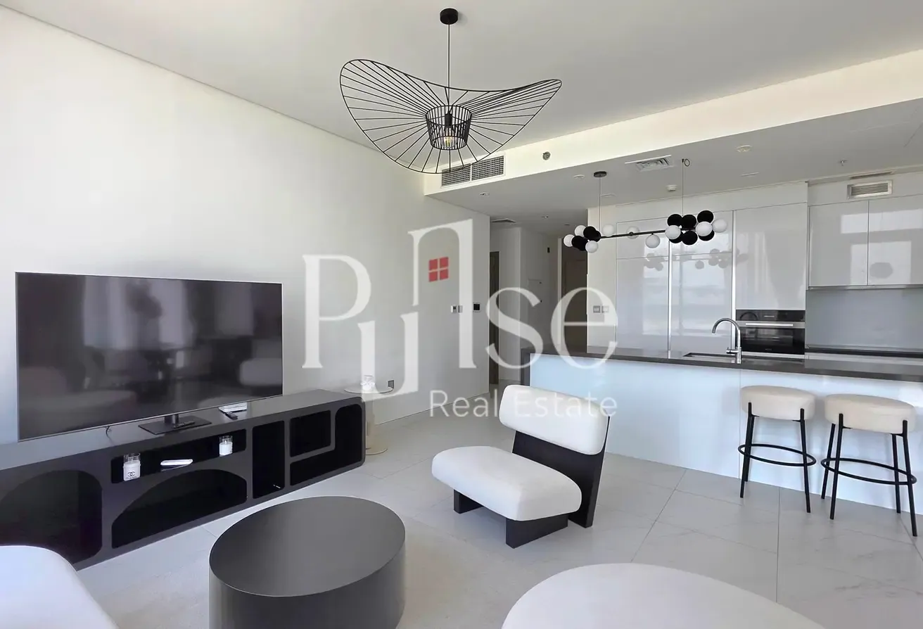 2BR with Maids | Full Lagoon View | Vacant