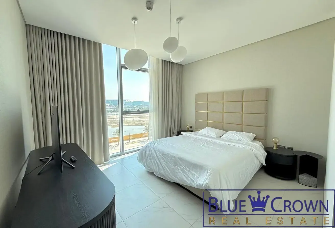 FURNISHED | LUXURY LIVING IN DISTRICT ONE | VACANT