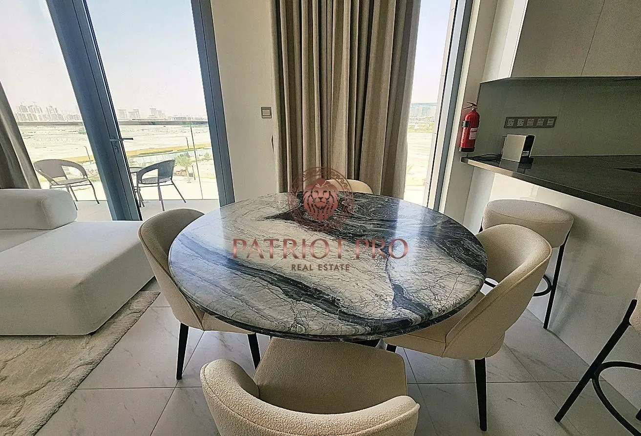 Burj View CORNER◇CHILLER FREE◇HIGH-END INTERIOR