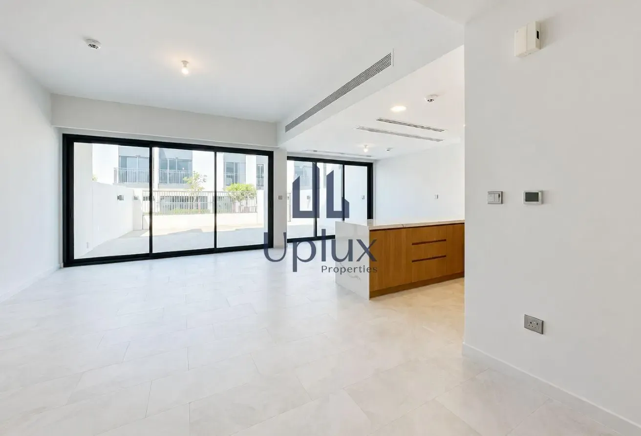 Near to Pool & Park | Single Row | Vacant