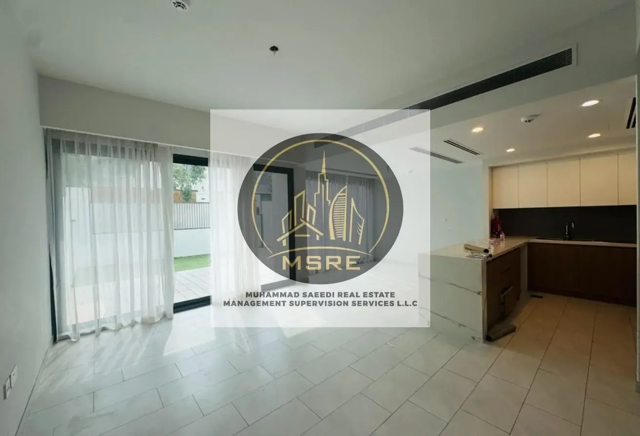 BRIGHT AMBIENCE | PRIVACY | PETS ALLOWED | READY