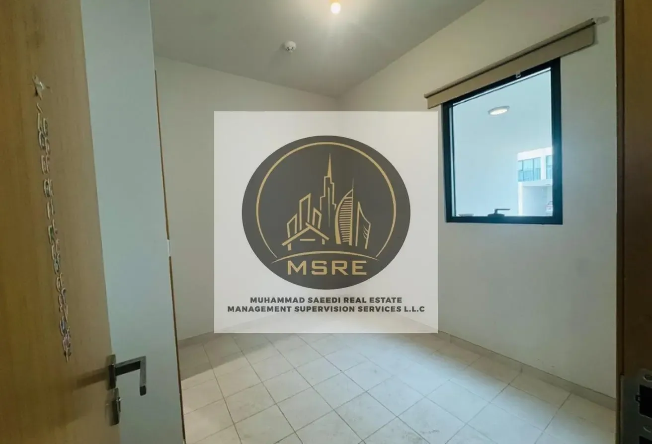 BRIGHT AMBIENCE  | PRIVACY | PETS ALLOWED | READY