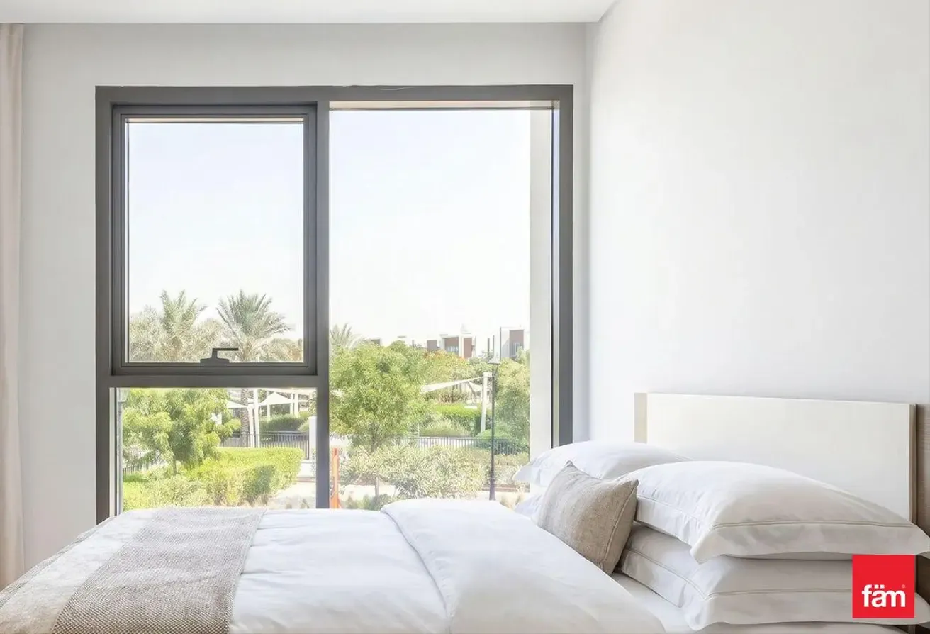 Villanova | Furniture Optional | View pool & Park