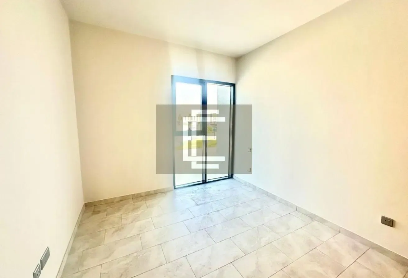 FAMILY COMMNUNITY | SPACIOUS 3 BR | VACANT