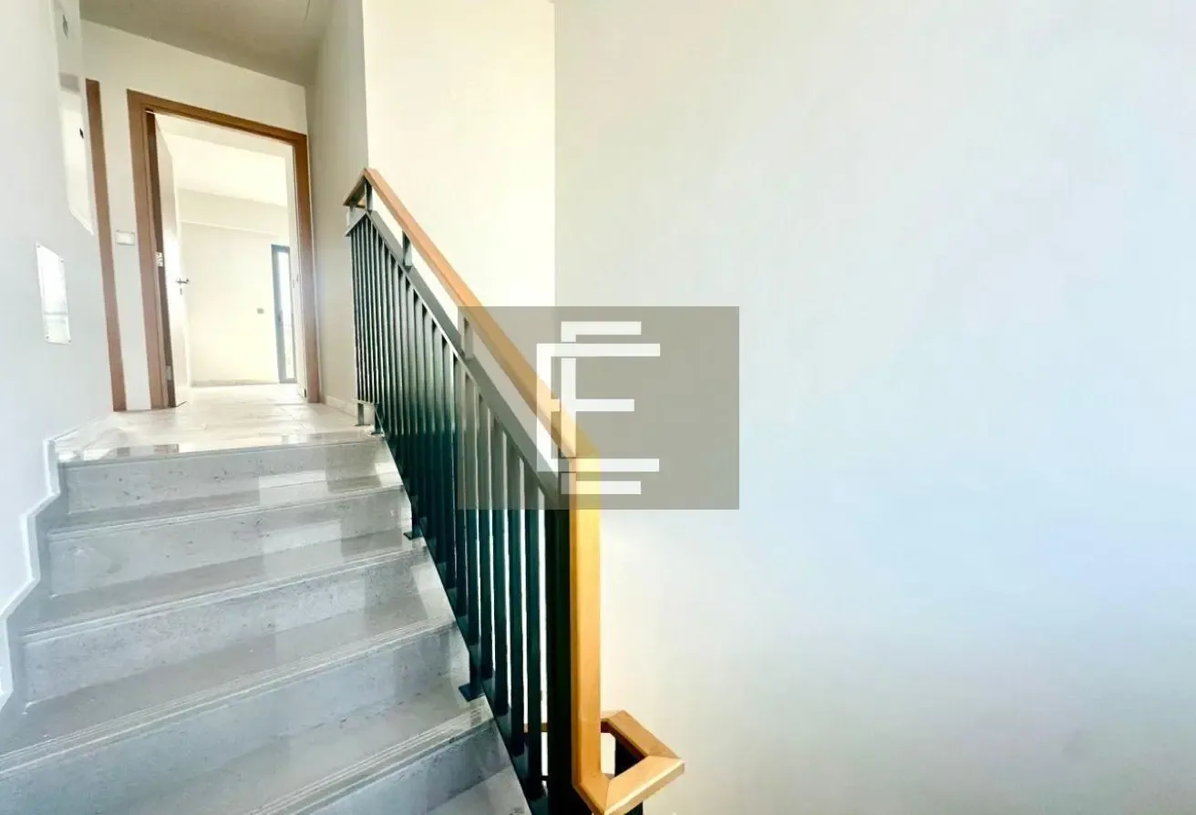 FAMILY COMMNUNITY | SPACIOUS 3 BR | VACANT