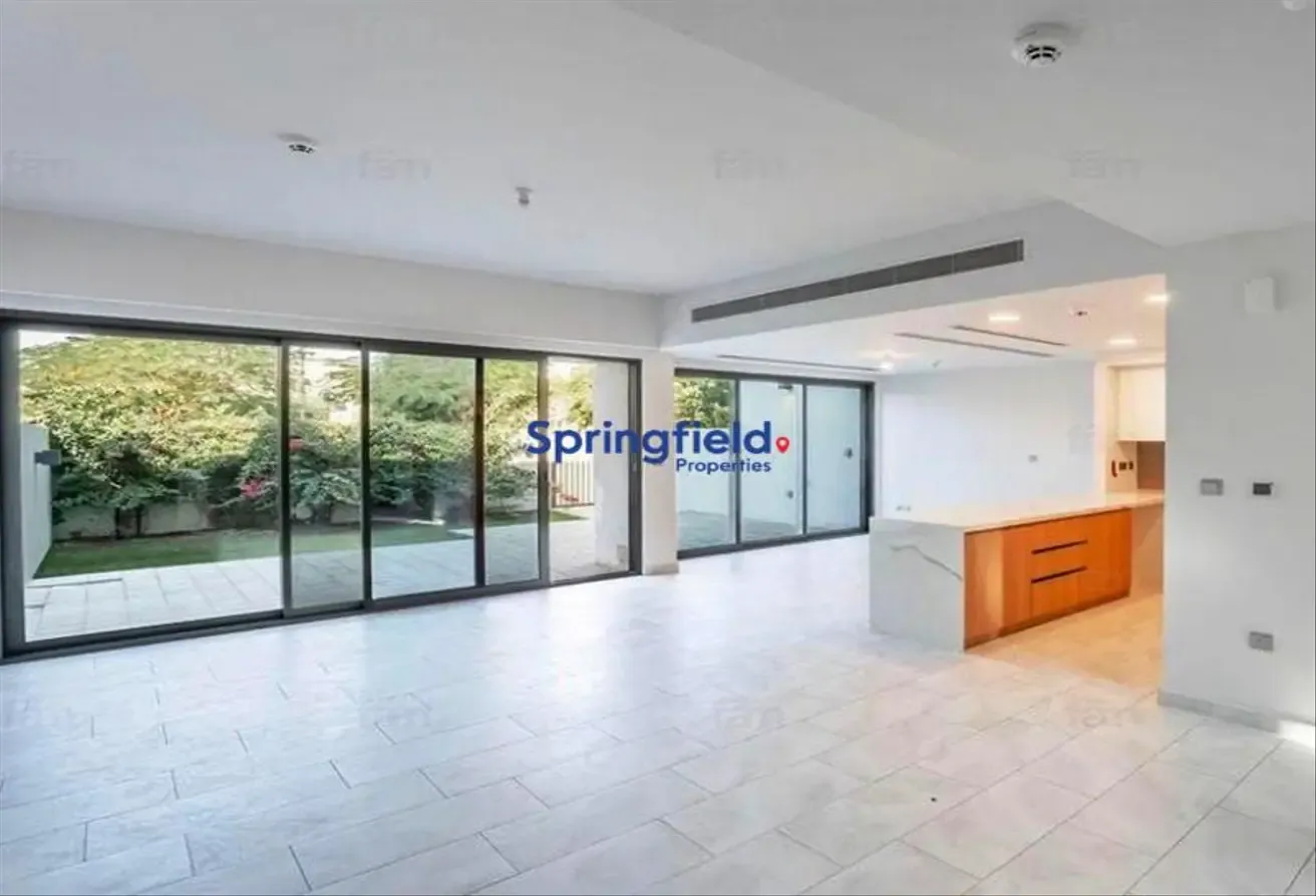 Ready to Move | Unfurnished | Maids Room