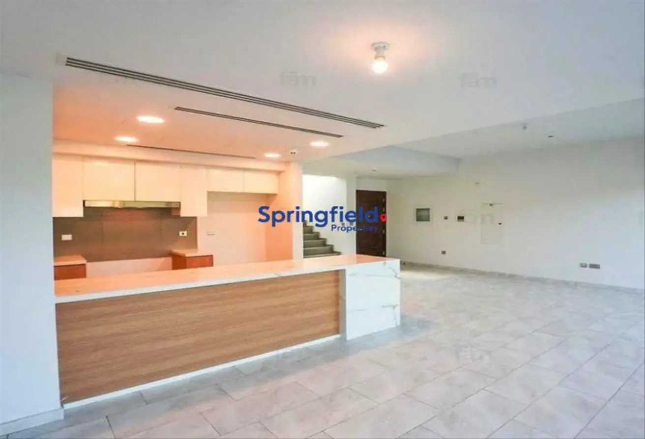 Ready to Move | Unfurnished | Maids Room