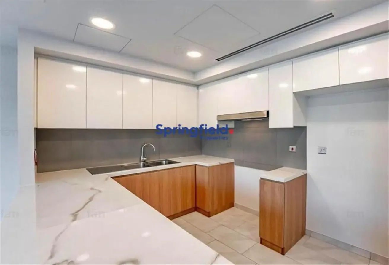 Ready to Move | Unfurnished | Maids Room