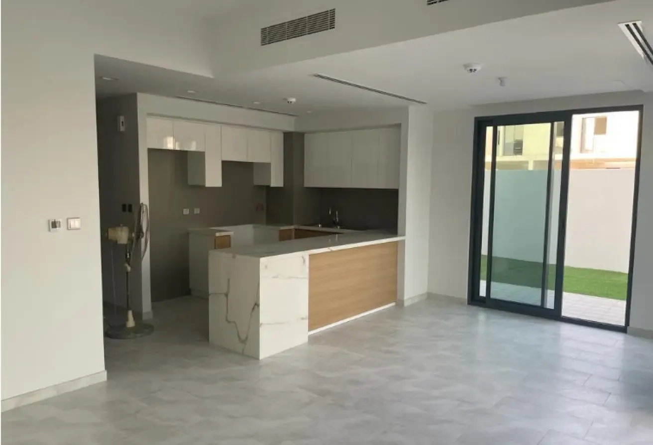 3 BEDROOM PLUS VILLA FOR RENT GOOD LOCATION