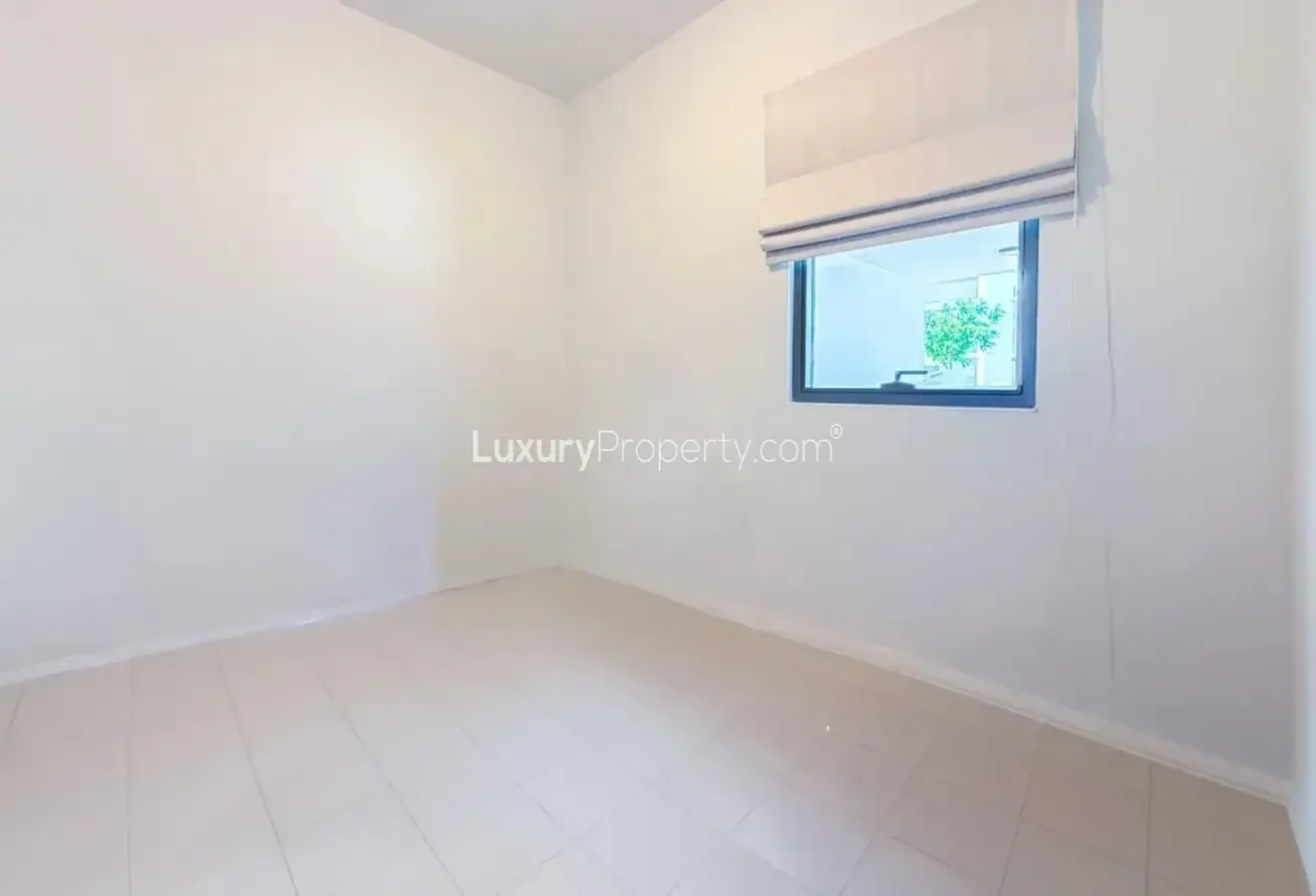 Beautiful Design | Spacious Living| Bright