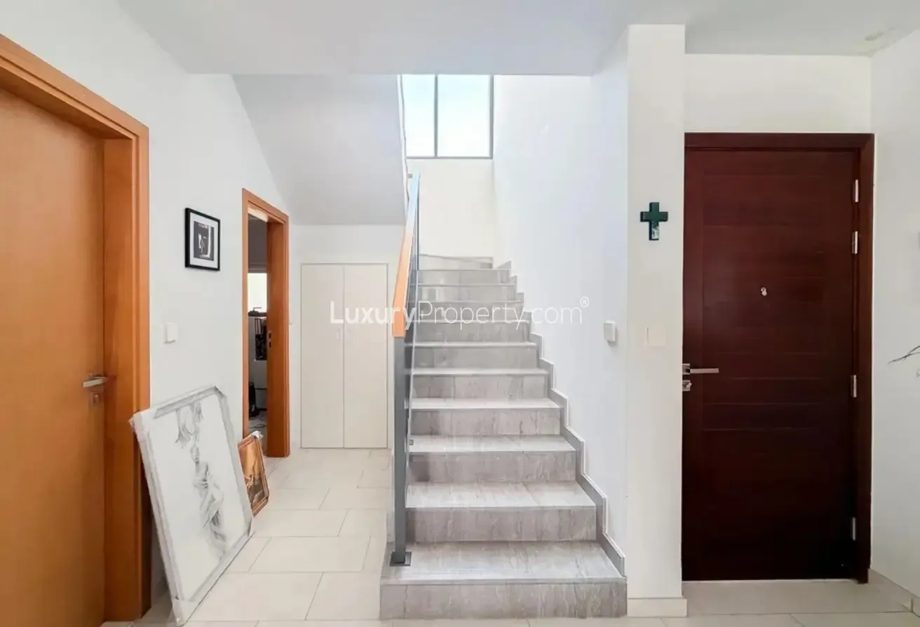 Beautiful Design | Spacious Living| Bright