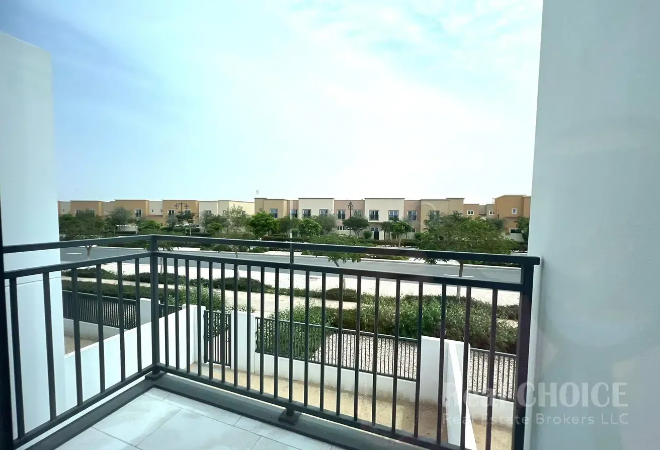 Modern Villa | Family-Friendly Community