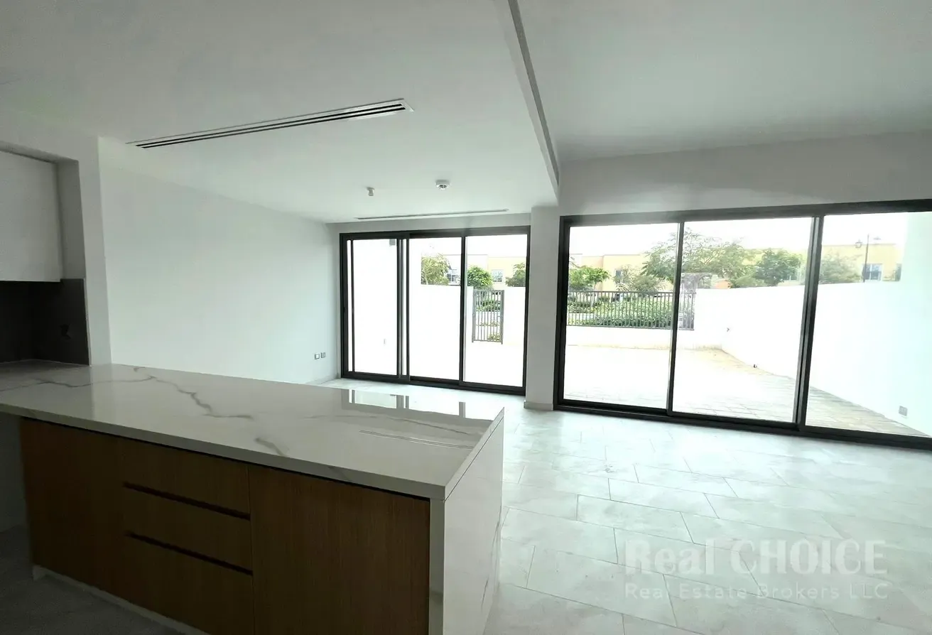 Modern Villa | Family-Friendly Community