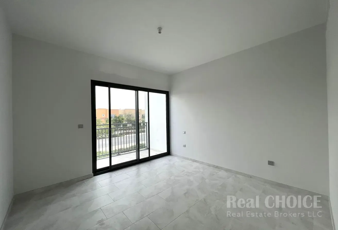 Modern Villa | Family-Friendly Community