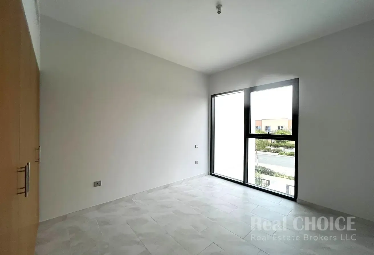 Modern Villa | Family-Friendly Community
