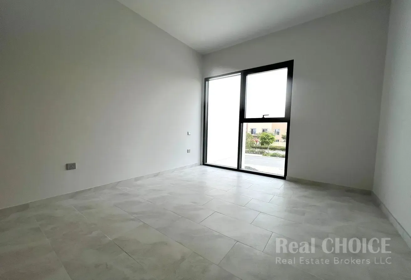 Modern Villa | Family-Friendly Community