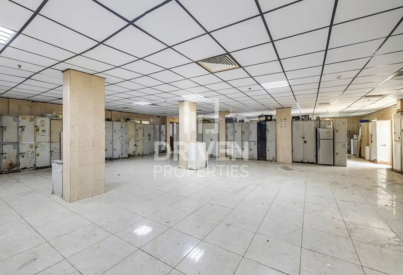 Unique Labour Camp in Great Location | Spacious