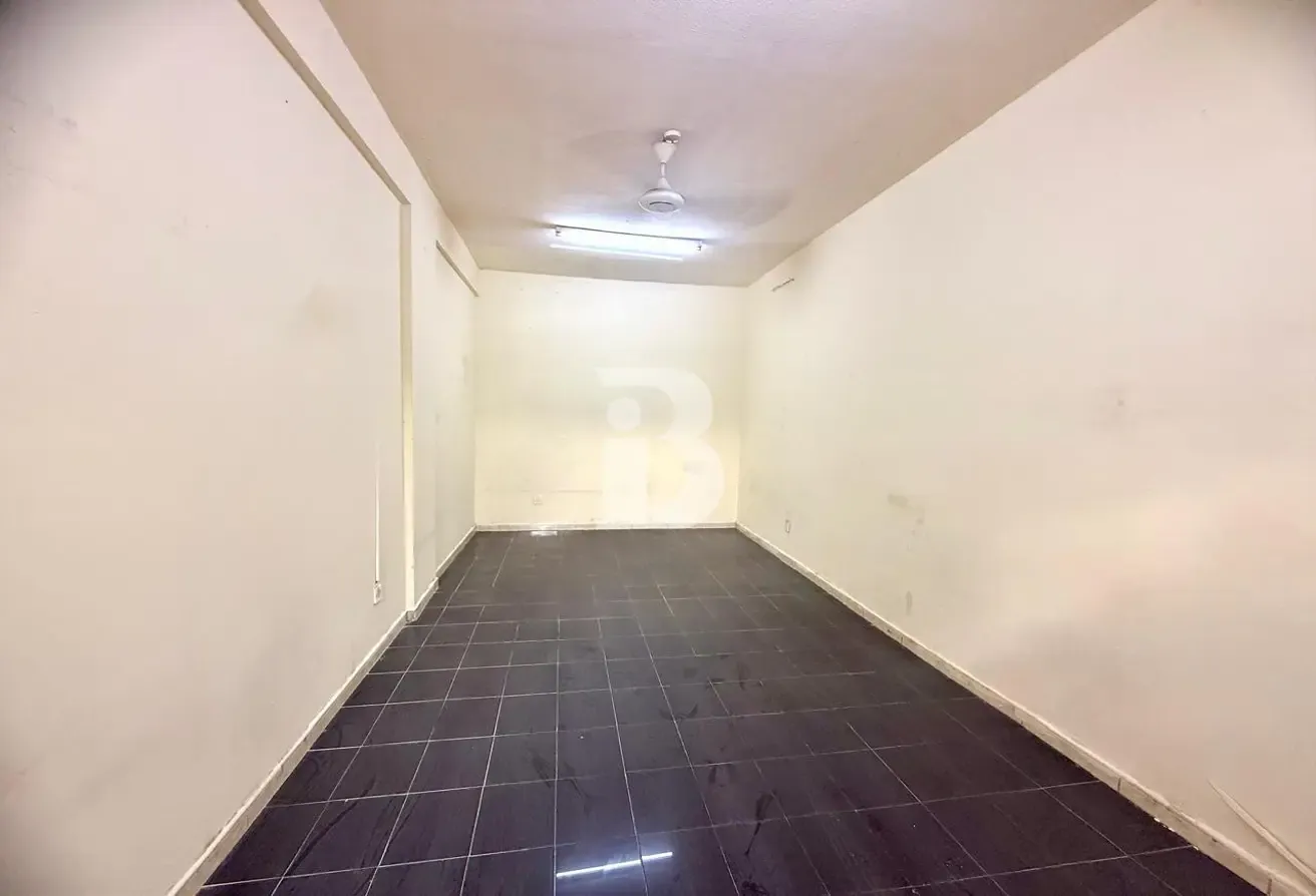 Labour Camp with 3 Retail Shops – Muhaisnah for Sale