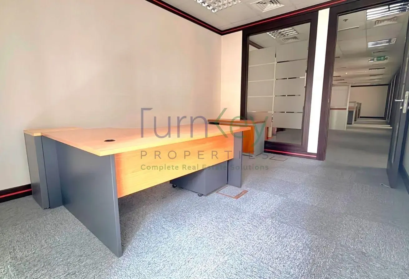 Fitted & Furnished | Vacant | 7 Parkings