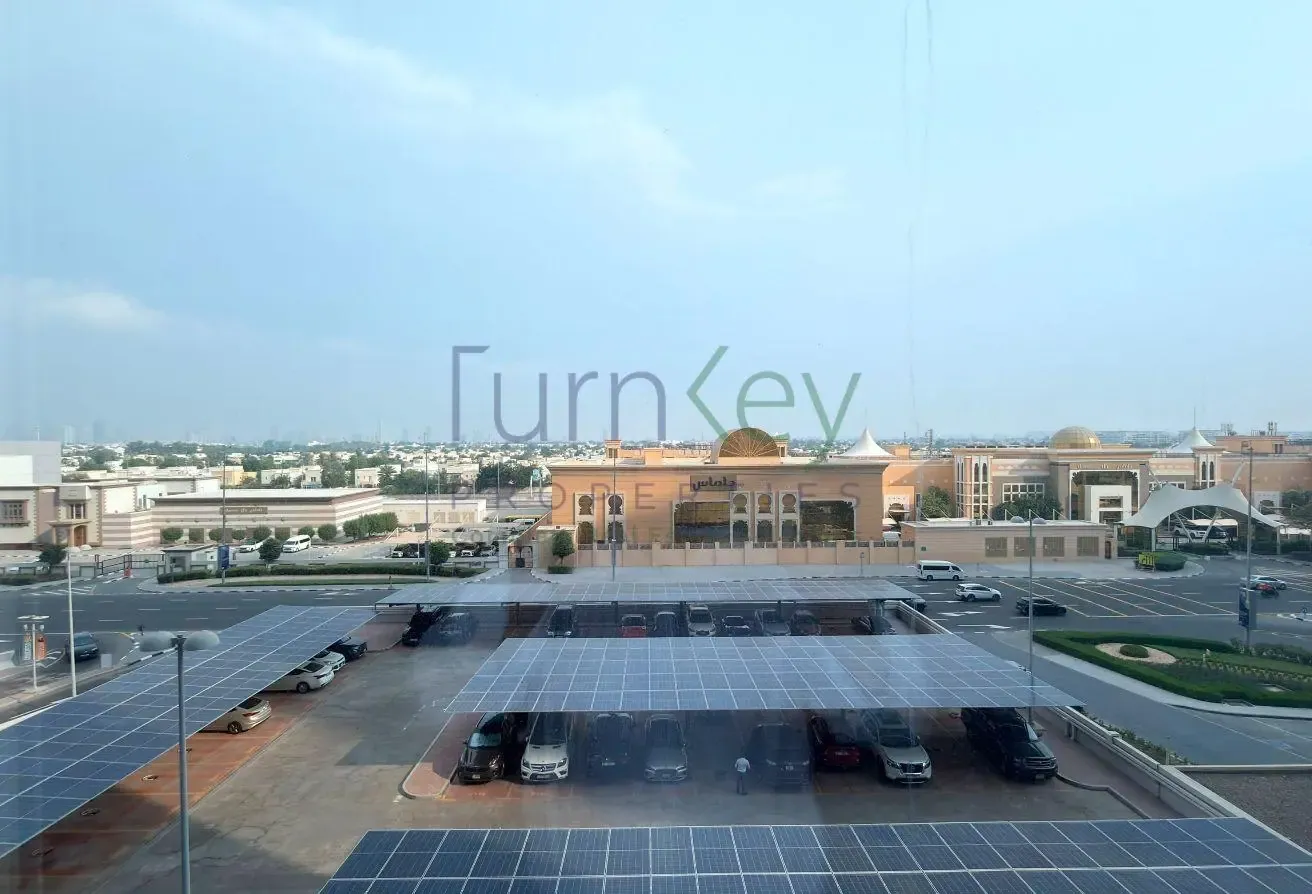 Fitted & Furnished | Vacant | 7 Parkings
