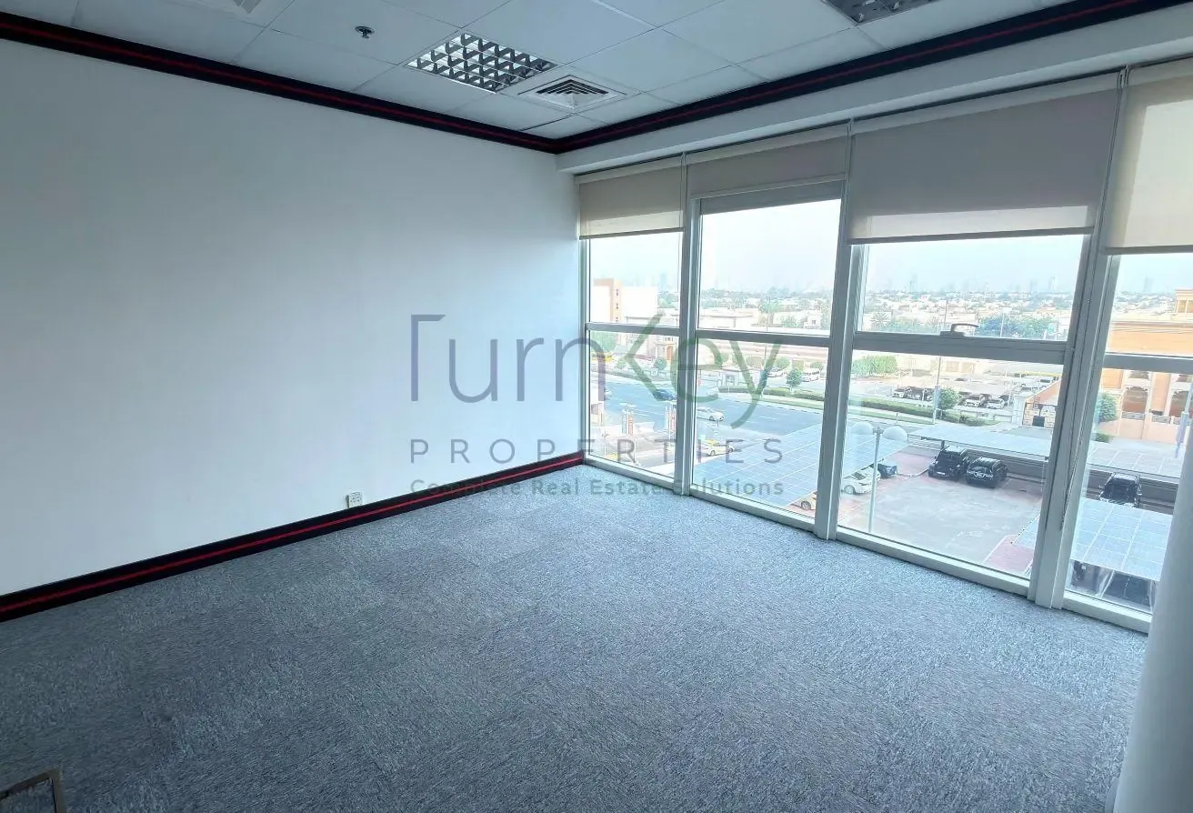 Fitted & Furnished | Vacant | 7 Parkings