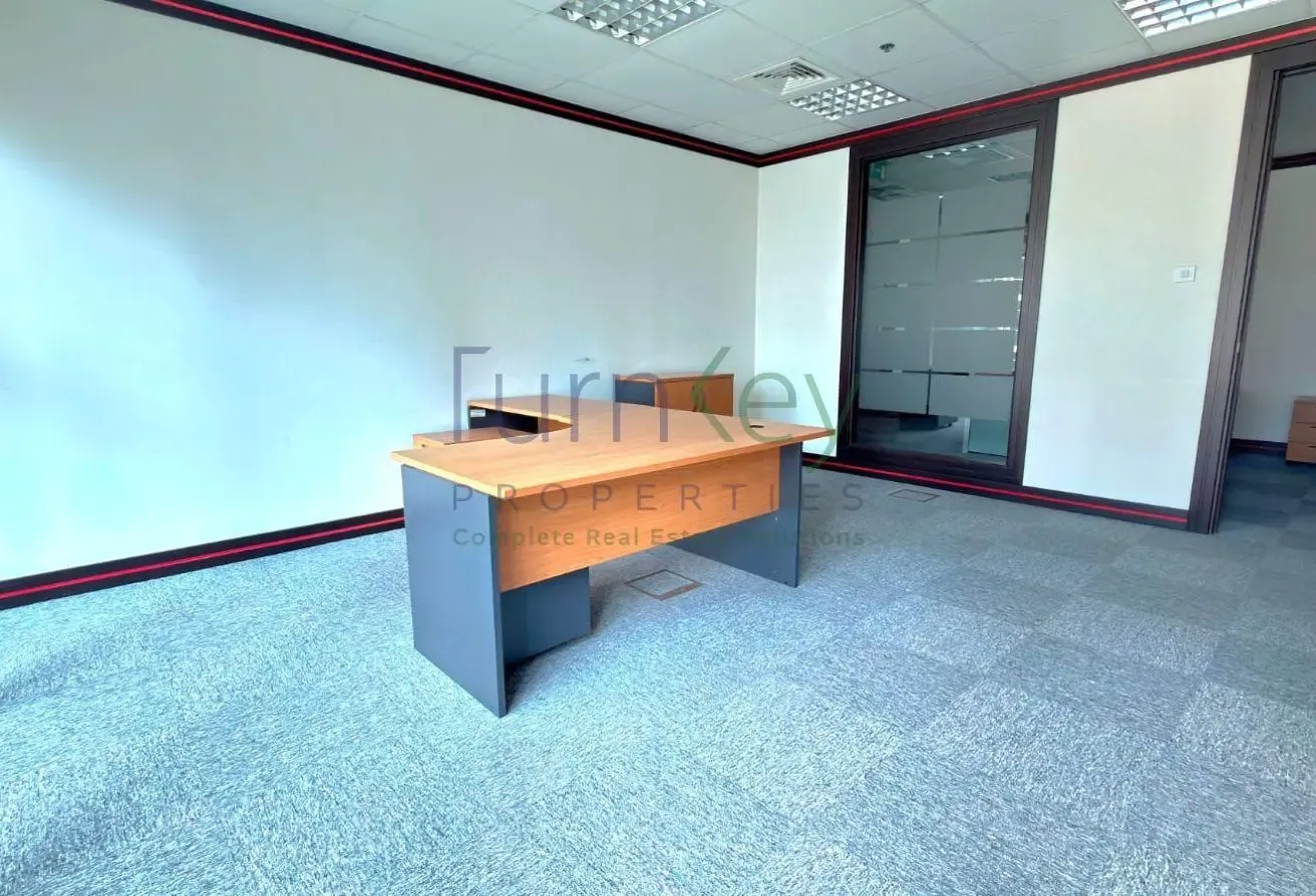 Fitted & Furnished | Vacant | 7 Parkings