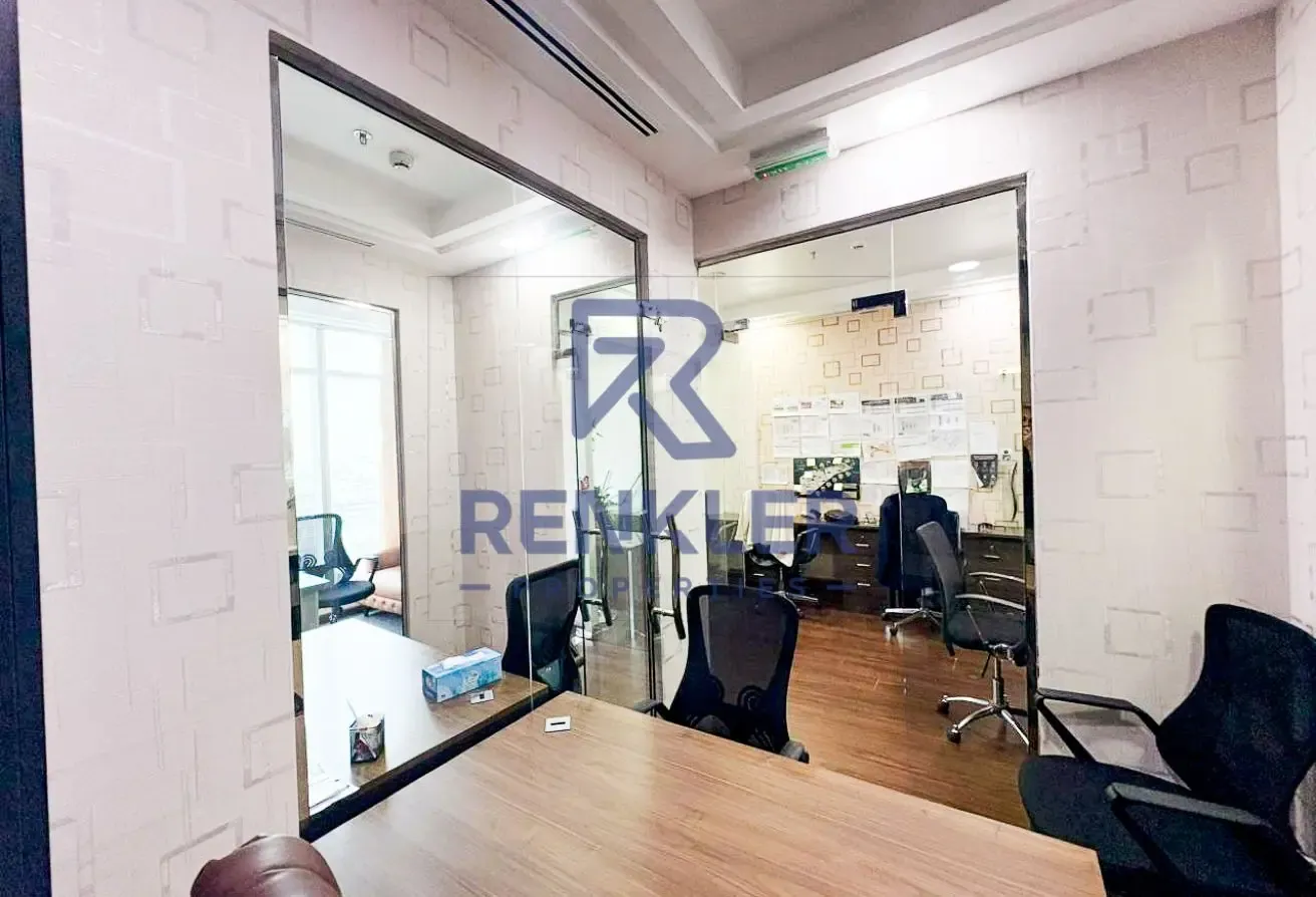 Fully furnished | Canal view | Close to Metro
