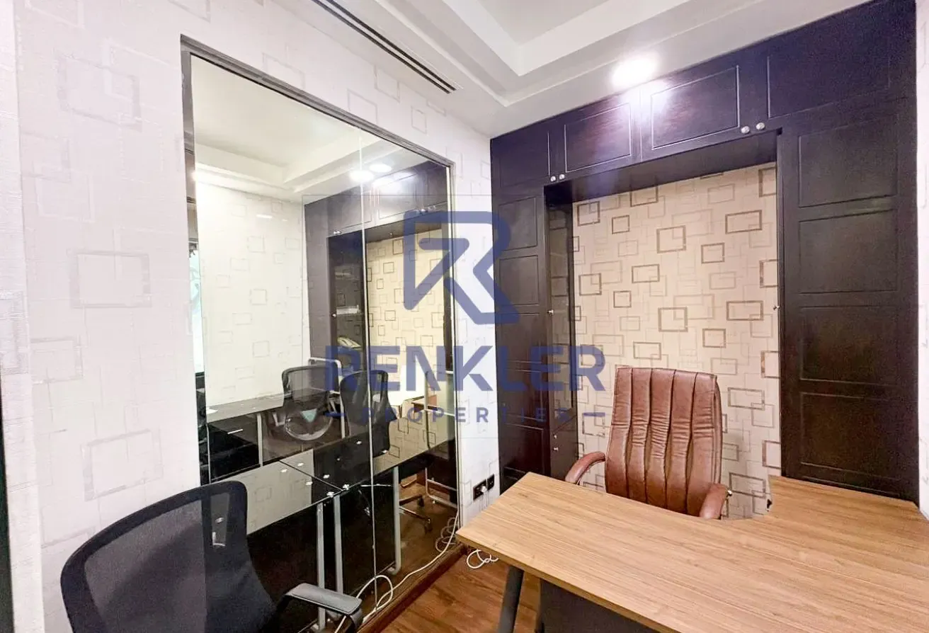 Fully furnished | Canal view | Close to Metro