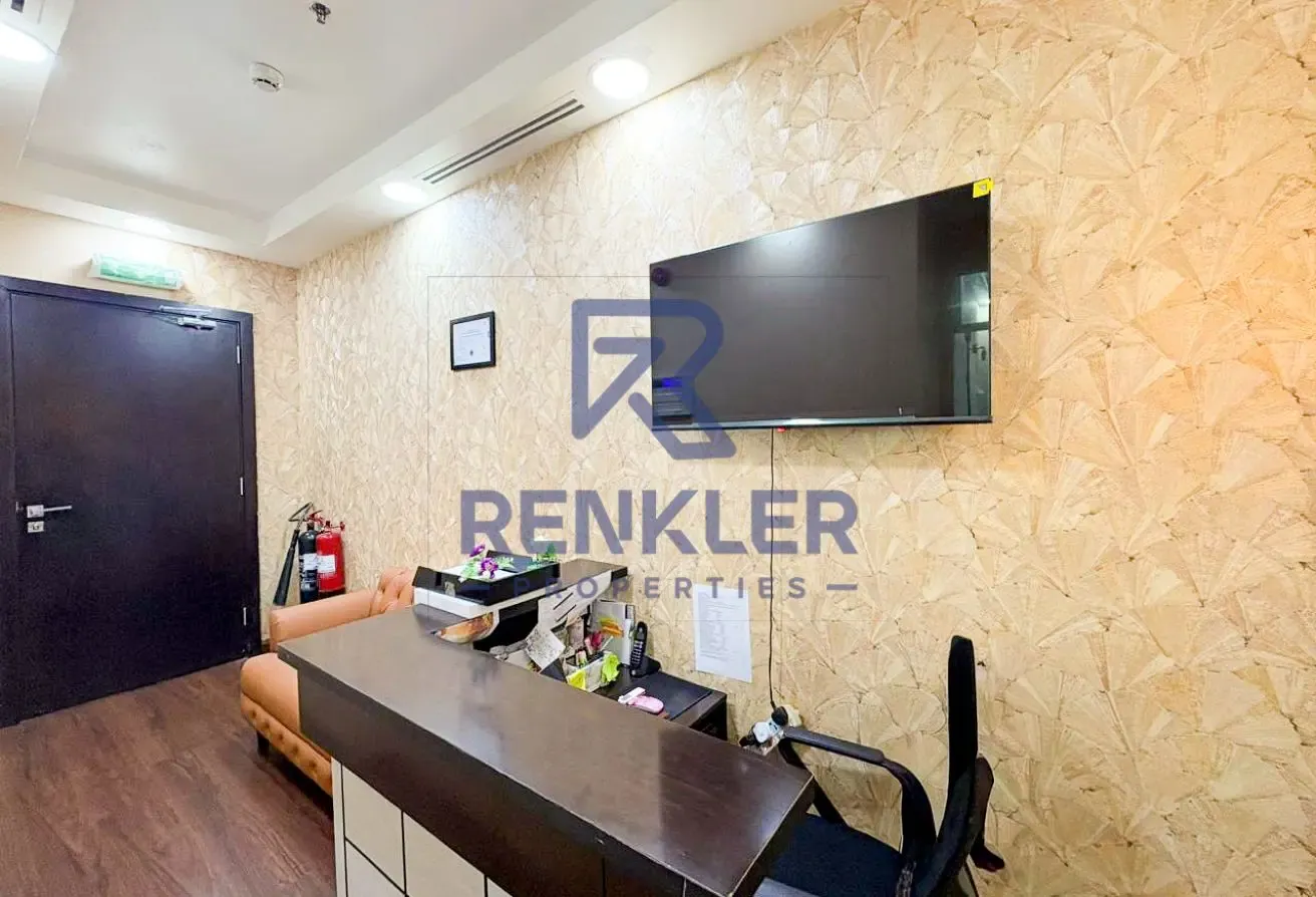 Fully furnished | Canal view | Close to Metro