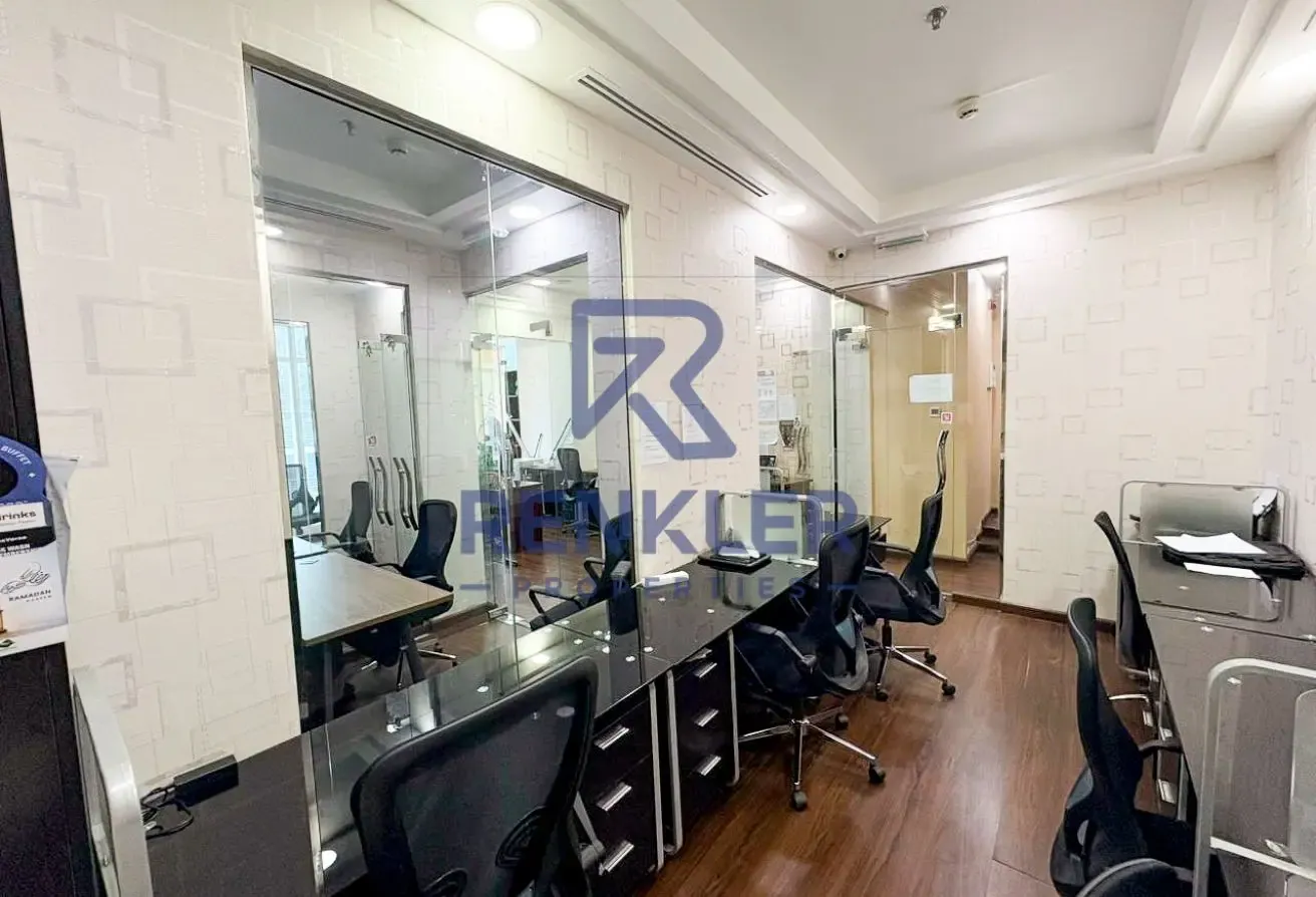 Fully furnished | Canal view | Close to Metro