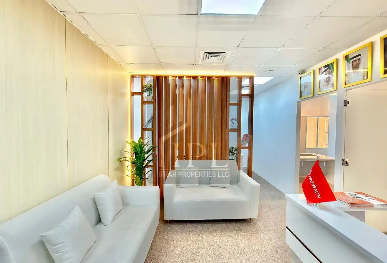 FULLY FURNISHED|VACANT|PRIME LOCATION
