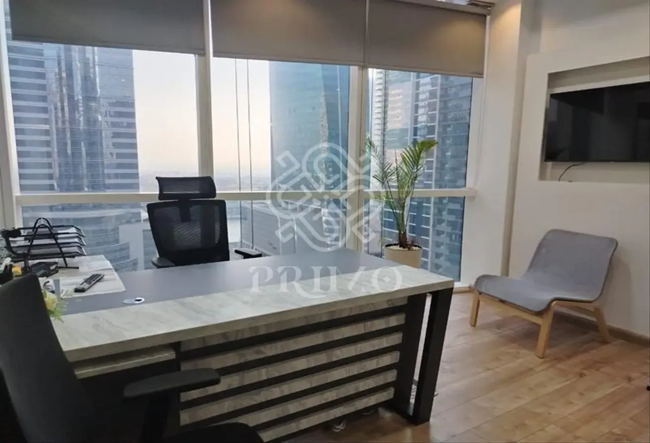 Upgraded | Fully Fitted | Near Metro