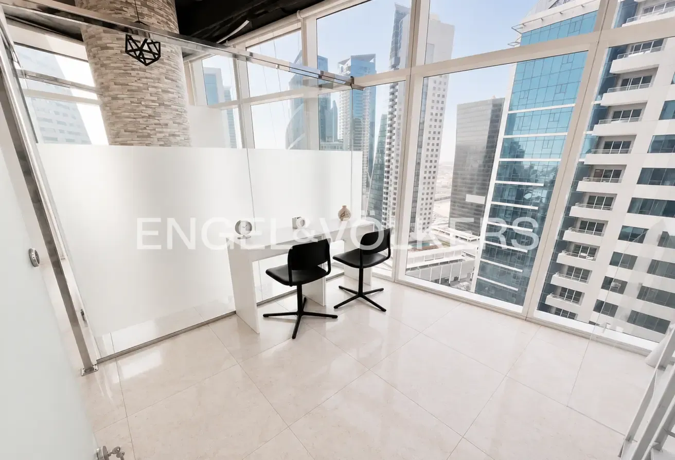 Natural Light | High Floor | Vacant